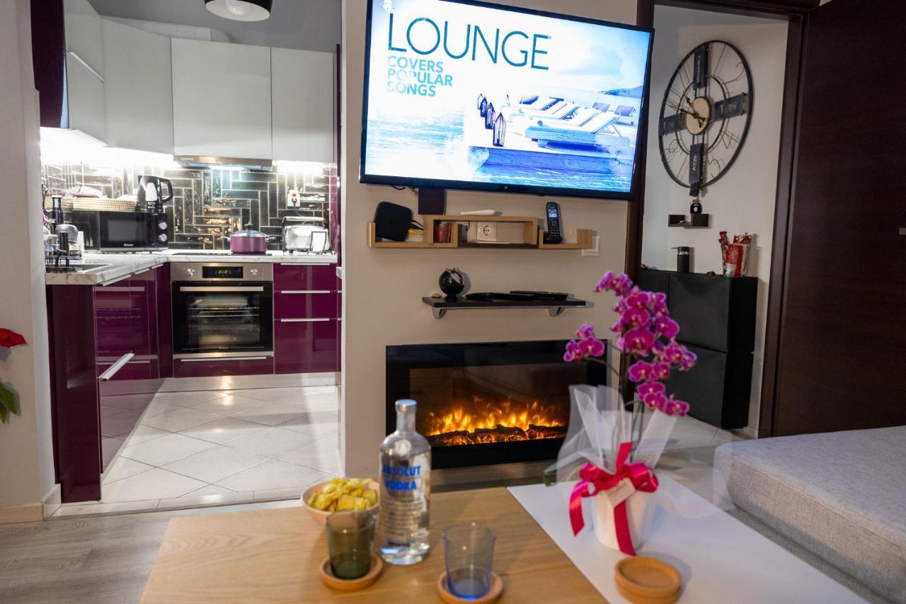 "Elegance" Central Luxury Apartment 比雷埃夫斯 外观 照片